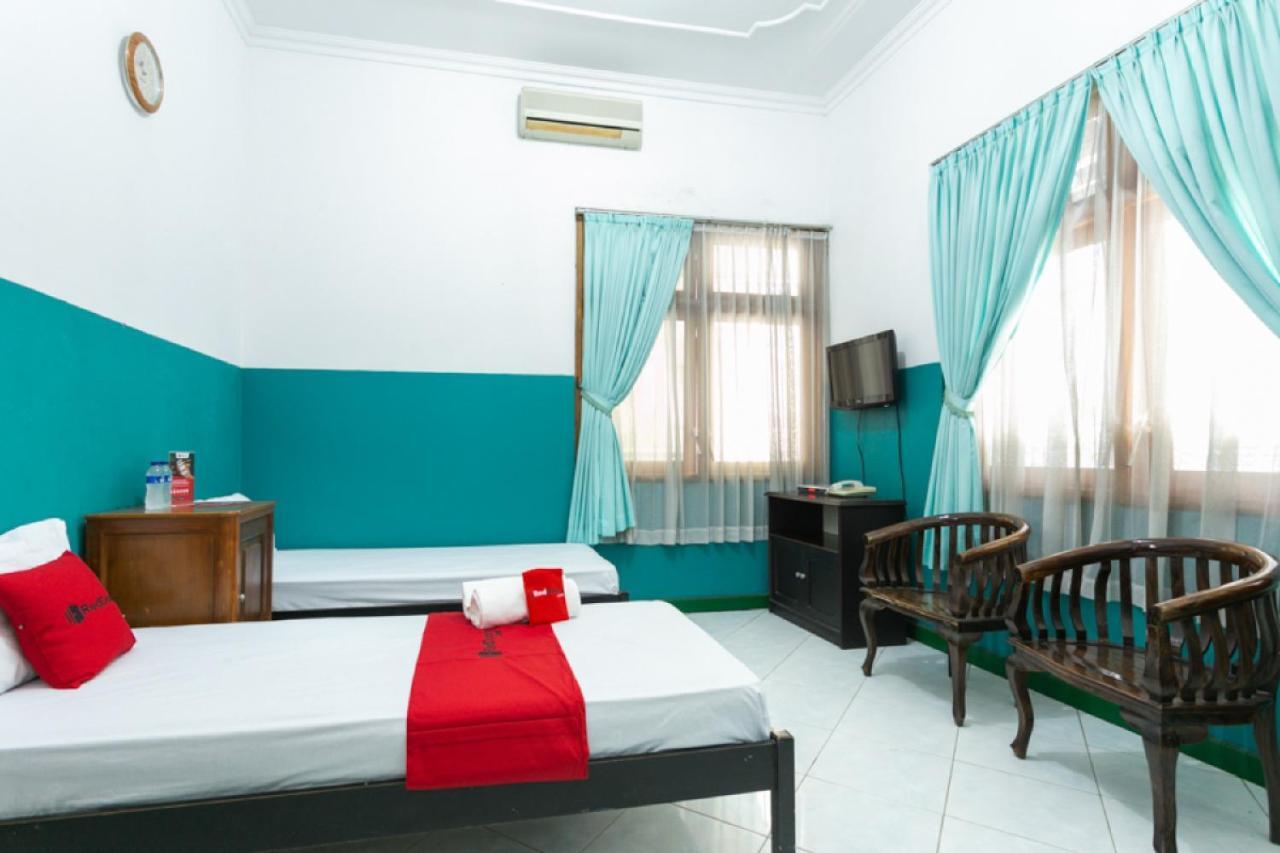 Hotel Reddoorz Syariah Near Alun Alun Magelang Bayeman Exterior foto