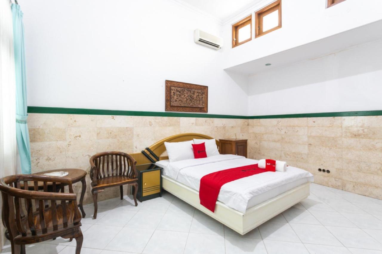 Hotel Reddoorz Syariah Near Alun Alun Magelang Bayeman Exterior foto